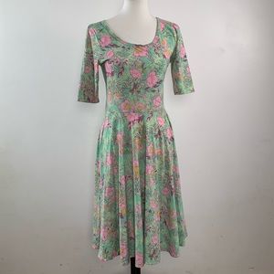 CLOSET CLEAR OUT LULAROE Nicole FLoral size medium